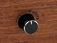 Analog temperature control dial on the Vaporbrothers VB1 desktop dry herb vaporizer